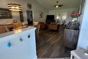 417 Anderson Dr, Tavares, FL 32778 - Photo 43