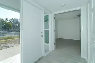 2139 Couver Dr, Sarasota, FL 34231 - Photo 3