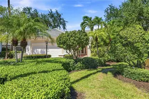 1354 Tearose Pl, Sarasota, FL 34239 - Photo 3