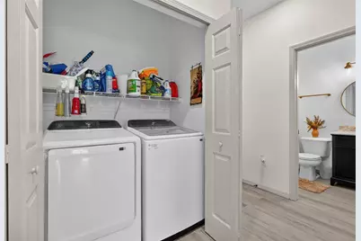 3687 Parkridge Circle #8-106, Sarasota, FL 34243 - Photo 33