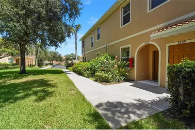 3687 Parkridge Circle #8-106, Sarasota, FL 34243 - Photo 13