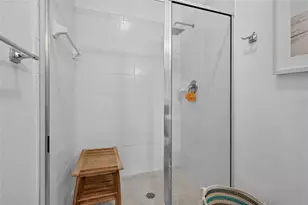 3687 Parkridge Cir, Sarasota, FL 34243 - Photo 27