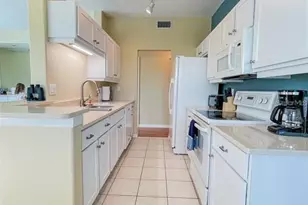 1802 Auburn Lakes Cir, Venice, FL 34292 - Photo 5