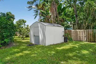 1417 19th St W, Bradenton, FL 34205 - Photo 33