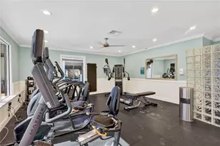 1141 W Peppertree Dr, Sarasota, FL 34242 - Photo 47