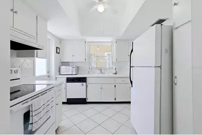 5887 Tidewood Avenue #2, Sarasota, FL 34231 - Photo 13