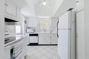 5887 Tidewood Ave, Sarasota, FL 34231 - Photo 13