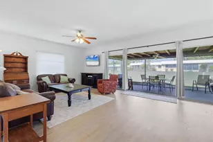 5887 Tidewood Ave, Sarasota, FL 34231 - Photo 5