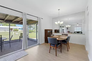5887 Tidewood Ave, Sarasota, FL 34231 - Photo 11