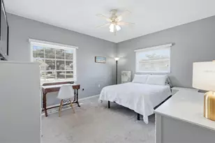5887 Tidewood Ave, Sarasota, FL 34231 - Photo 17