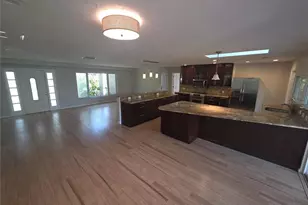 7708 NW 9th Ave Dr, Bradenton, FL 34209 - Photo 11