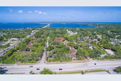 7708 NW 9th Ave Drive, Bradenton, FL 34209 - Photo 5