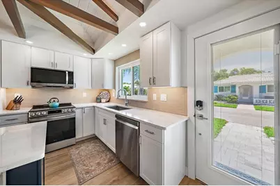 711 Spanish Drive S #211, Longboat Key, FL 34228 - Photo 5