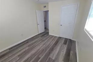 5000 35th Ave N, Saint Petersburg, FL 33710 - Photo 15