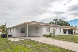 2809 47th Ave W, Bradenton, FL 34207 - Photo 3