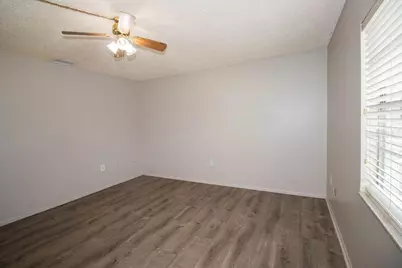 2809 47th Avenue W, Bradenton, FL 34207 - Photo 17