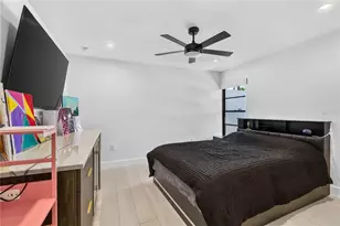 4134 Eastwood Dr, Sarasota, FL 34232 - Photo 13