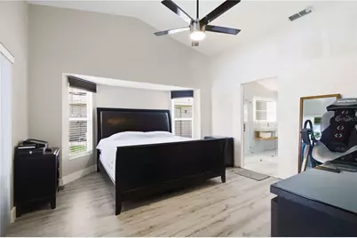 5833 Carriage Drive, Sarasota, FL 34243 - Photo 21
