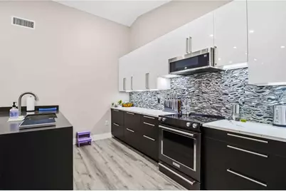 5833 Carriage Drive, Sarasota, FL 34243 - Photo 15