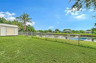 481 W Tarpon Blvd NW, Port Charlotte, FL 33952 - Photo 35