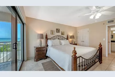 1001 Point Of Rocks Road #310, Sarasota, FL 34242 - Photo 9