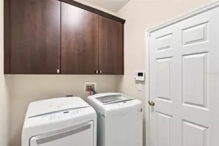 295 Londonderry Dr, Sarasota, FL 34240 - Photo 29