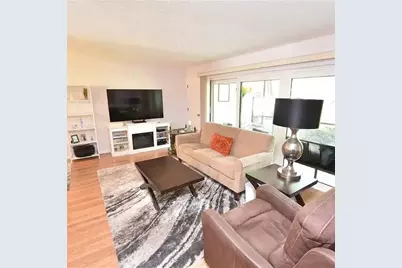 4626 Ringwood Meadow #25, Sarasota, FL 34235 - Photo 9