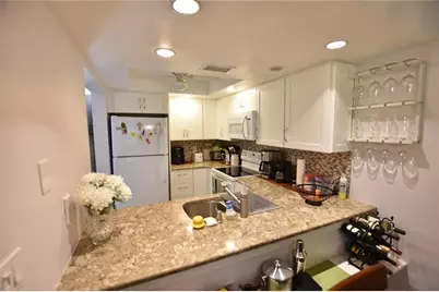 4626 Ringwood Meadow #25, Sarasota, FL 34235 - Photo 3
