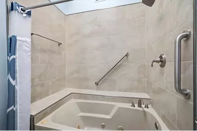 214 Southampton Drive #327, Venice, FL 34293 - Photo 17