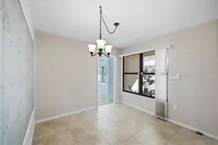 214 Southampton Dr, Venice, FL 34293 - Photo 7