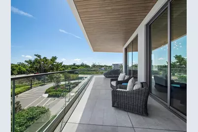 1591 Gulf Of Mexico Drive #312, Longboat Key, FL 34228 - Photo 5