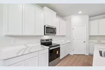 10437 Woodland Garden Way, Parrish, FL 34219 - Photo 3
