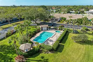 6085 Clubside Dr, Sarasota, FL 34243 - Photo 39