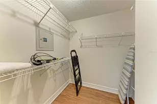 6085 Clubside Dr, Sarasota, FL 34243 - Photo 25