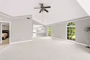 5708 36th St W, Bradenton, FL 34210 - Photo 9
