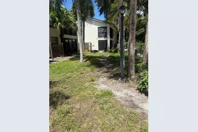 4767 Winslow Beacon #25, Sarasota, FL 34235 - Photo 13