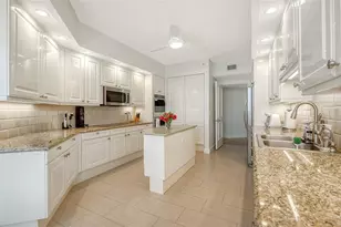 1241 Gulf of Mexico Dr, Longboat Key, FL 34228 - Photo 25