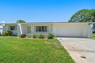 987 Queen Rd, Venice, FL 34293 - Photo 1