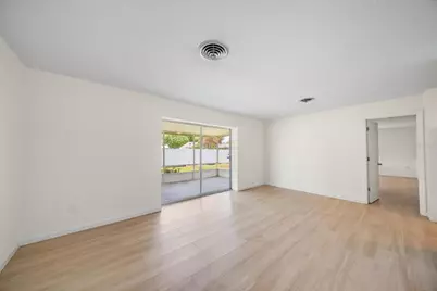 987 Queen Road, Venice, FL 34293 - Photo 11