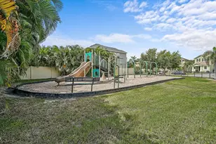 7536 Aguila Dr, Sarasota, FL 34240 - Photo 35