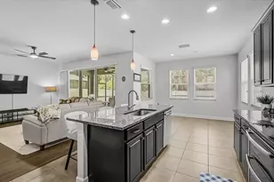7536 Aguila Dr, Sarasota, FL 34240 - Photo 15