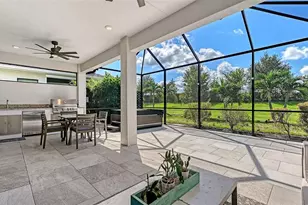 17202 Cresswind Ter, Bradenton, FL 34211 - Photo 11