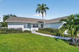 5016 Mangrove Point Rd, Bradenton, FL 34210 - Photo 5