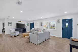 5016 Mangrove Point Rd, Bradenton, FL 34210 - Photo 9