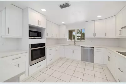 708 Garfield Drive, Sarasota, FL 34236 - Photo 13