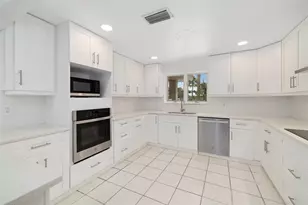 708 Garfield Dr, Sarasota, FL 34236 - Photo 13