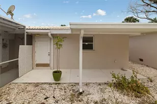 708 Garfield Dr, Sarasota, FL 34236 - Photo 41