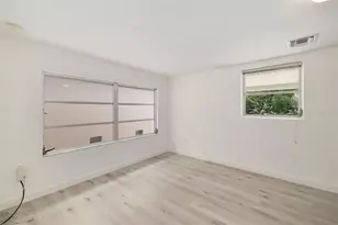708 Garfield Dr, Sarasota, FL 34236 - Photo 21