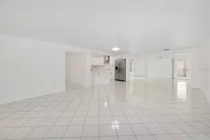 708 Garfield Dr, Sarasota, FL 34236 - Photo 11