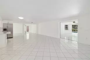 708 Garfield Dr, Sarasota, FL 34236 - Photo 9